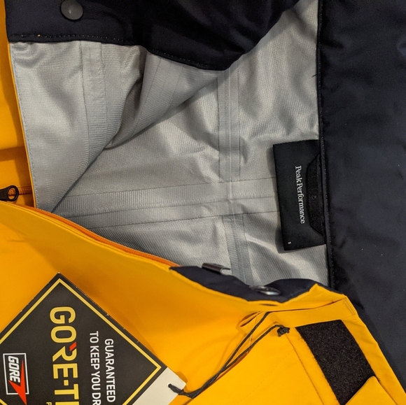 Peak Performance Snow Pant Shell - Picture 3 of 12